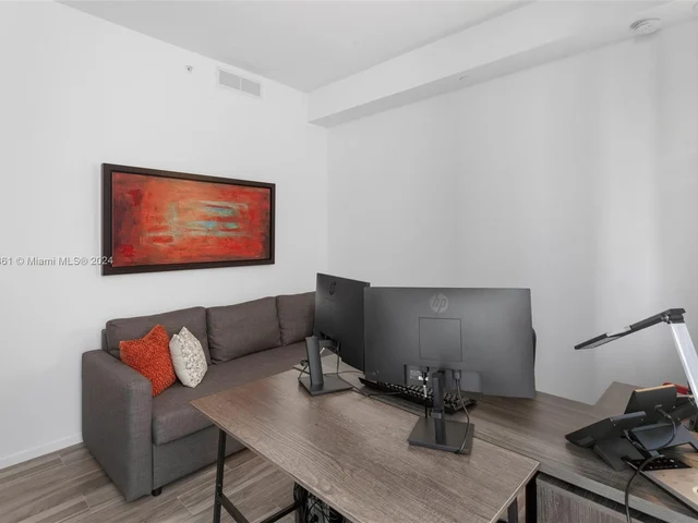 801 S Miami Ave # 4904, Miami FL 33130