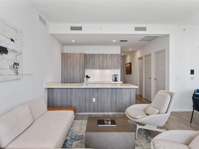 801 S Miami Ave # 4904, Miami FL 33130