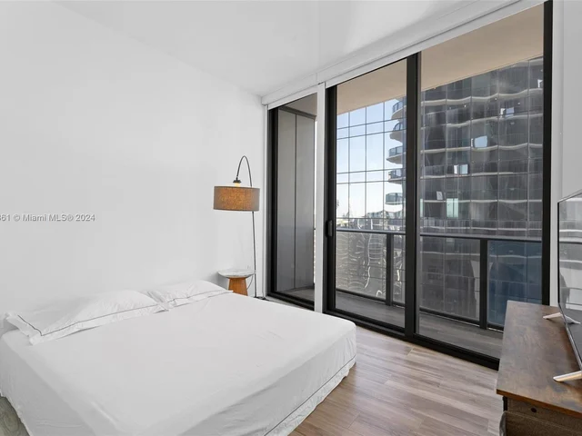 801 S Miami Ave # 4904, Miami FL 33130