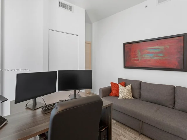 801 S Miami Ave # 4904, Miami FL 33130