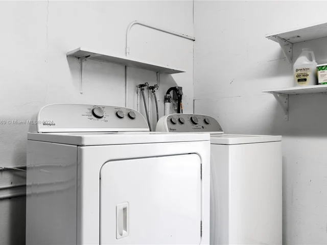 7800 SW 96th St, Miami FL 33156