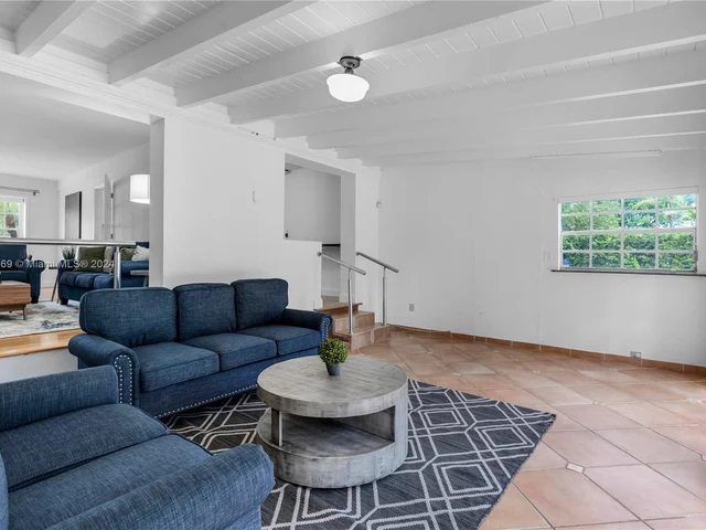 7800 SW 96th St, Miami FL 33156