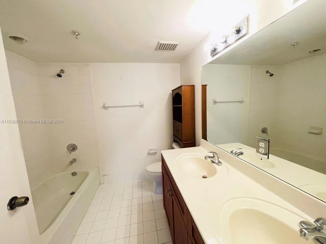 36 NW 6th Ave # 1004, Miami FL 33128