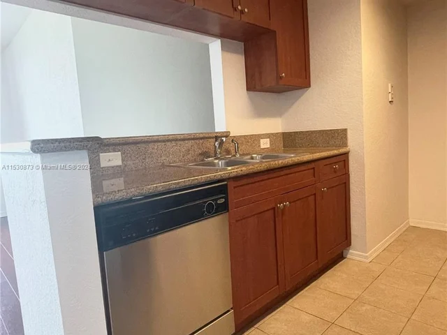 36 NW 6th Ave # 1004, Miami FL 33128