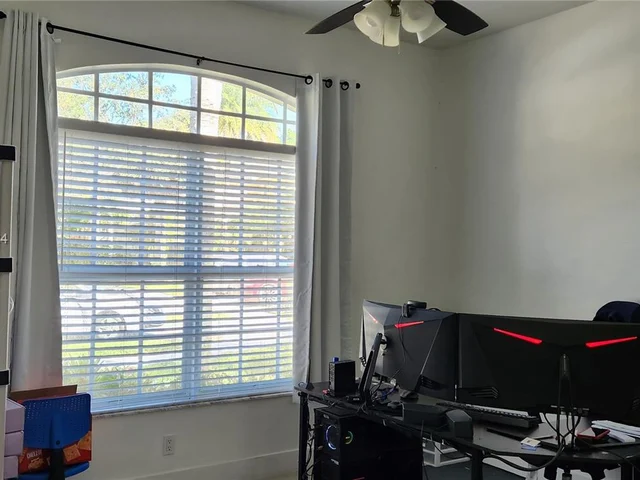 19100 Seneca Ave, Weston FL 33332