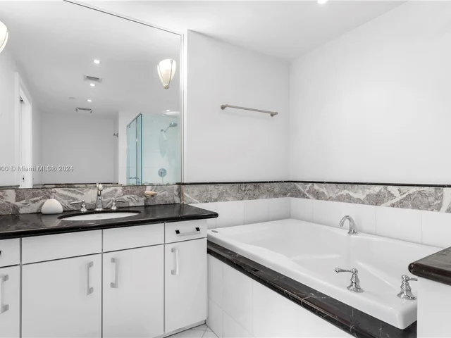 540 West Ave # 1514, Miami Beach FL 33139