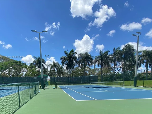 6578 NW 113th Pl, Doral FL 33178