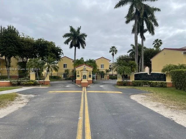 12625 SW 91st St # 203, Miami FL 33186