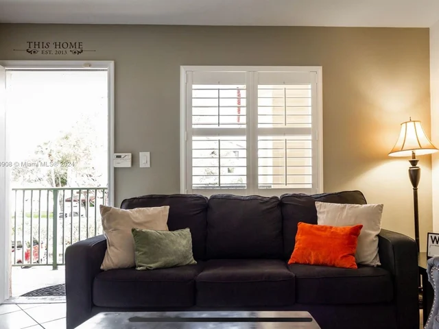 12625 SW 91st St # 203, Miami FL 33186