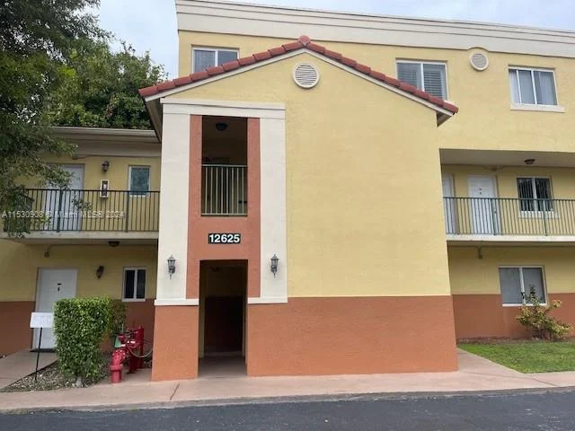 12625 SW 91st St # 203, Miami FL 33186
