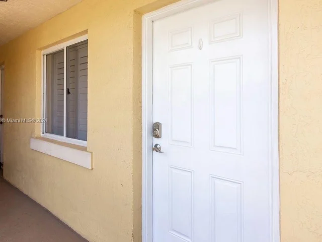 12625 SW 91st St # 203, Miami FL 33186