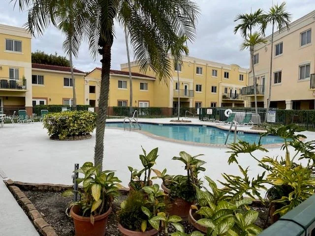 12625 SW 91st St # 203, Miami FL 33186