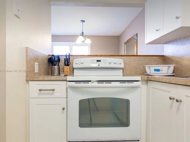 12625 SW 91st St # 203, Miami FL 33186