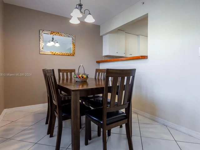 12625 SW 91st St # 203, Miami FL 33186