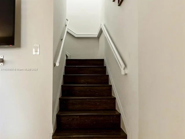 12625 SW 91st St # 203, Miami FL 33186