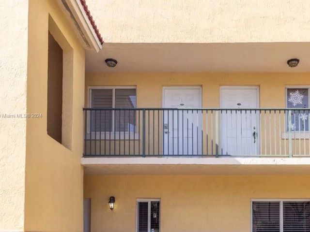 12625 SW 91st St # 203, Miami FL 33186