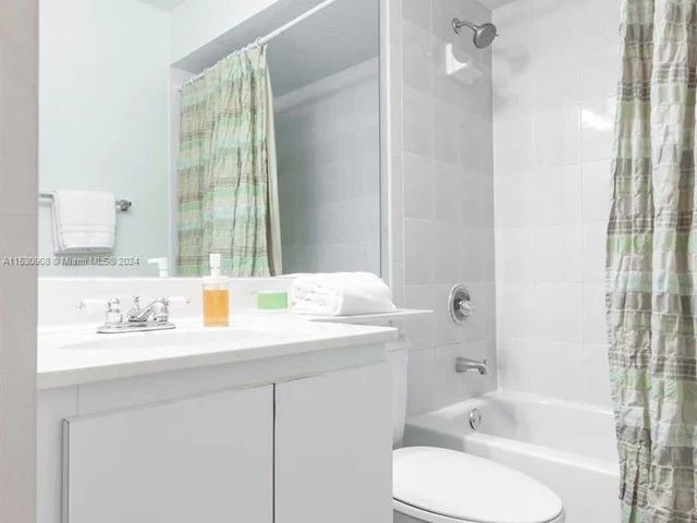 12625 SW 91st St # 203, Miami FL 33186