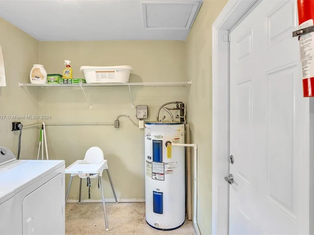 4011 NE 18th Ter, Pompano Beach FL 33064