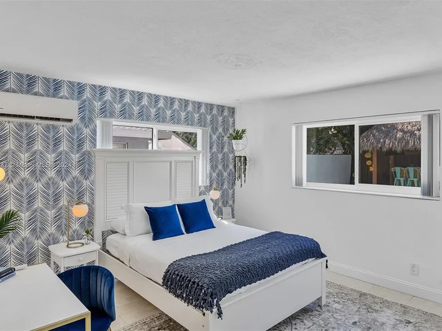 4011 NE 18th Ter, Pompano Beach FL 33064