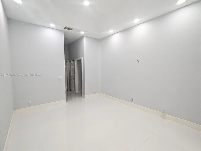 3561 NW 109th Ter, Sunrise FL 33351