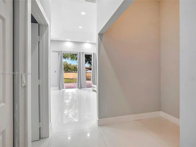 3561 NW 109th Ter, Sunrise FL 33351