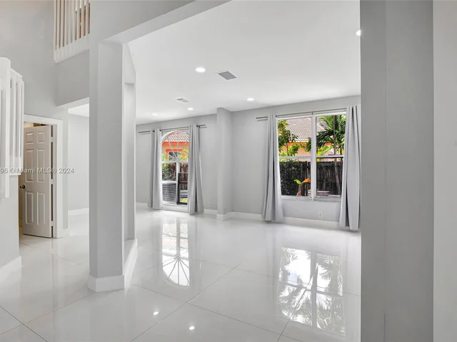 3561 NW 109th Ter, Sunrise FL 33351