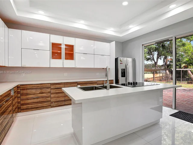 3561 NW 109th Ter, Sunrise FL 33351