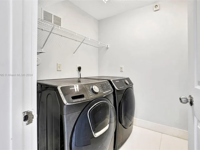 3561 NW 109th Ter, Sunrise FL 33351