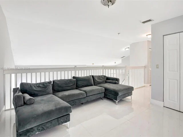 3561 NW 109th Ter, Sunrise FL 33351