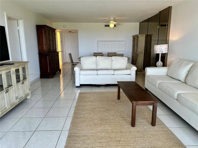 155 SE Ocean Lane Dr # 1006, Key Biscayne FL 33149