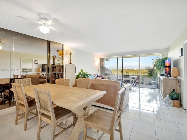 155 SE Ocean Lane Dr # 1006, Key Biscayne FL 33149