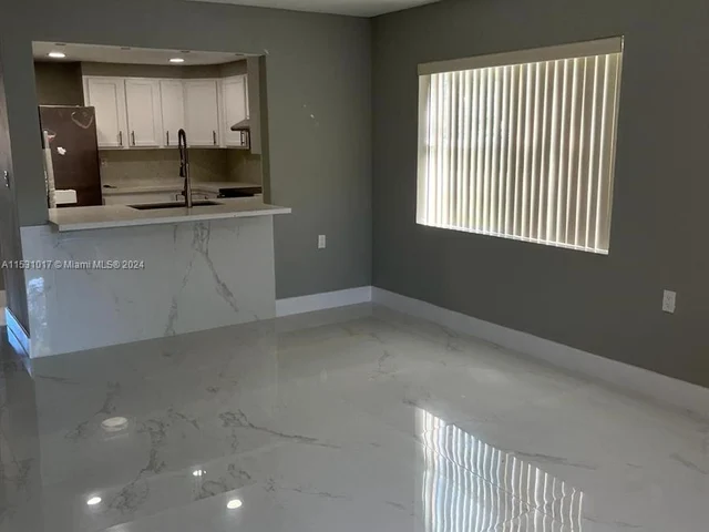 11229 SW 88th St # 109D, Miami FL 33176