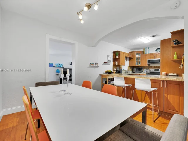 7545 SW 30th St, Miami FL 33155