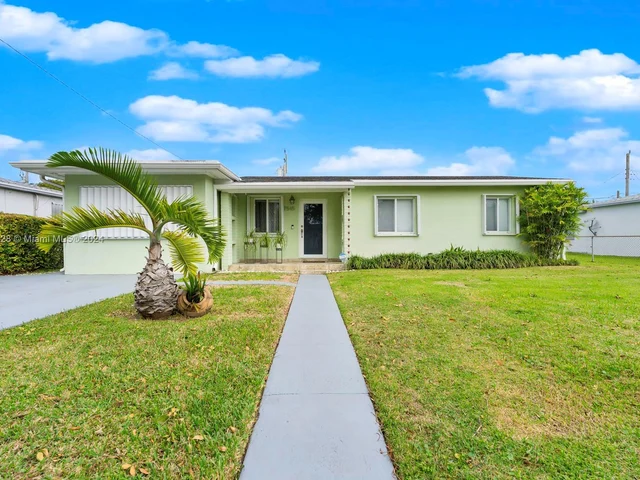7545 SW 30th St, Miami FL 33155