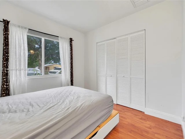 7545 SW 30th St, Miami FL 33155