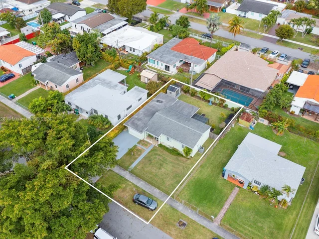 7545 SW 30th St, Miami FL 33155