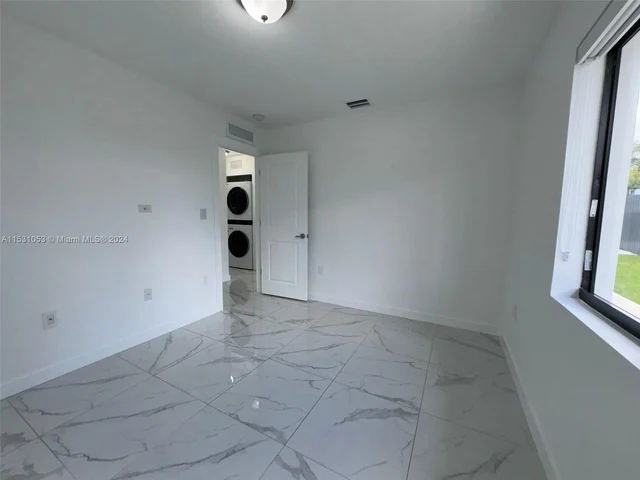 2490 NW 44th St # 2492, Miami FL 33142