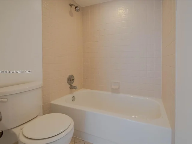 8005 NW 15th Mnr # 1, Plantation FL 33322