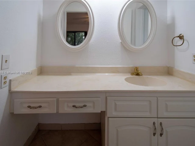 8005 NW 15th Mnr # 1, Plantation FL 33322