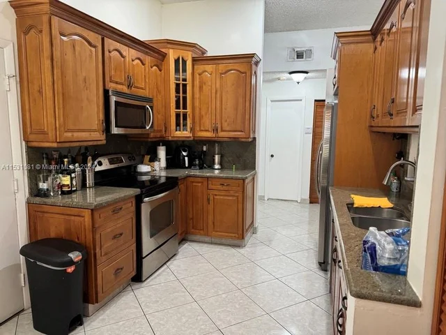 5566 NW 102nd Pl # 0, Doral FL 33178