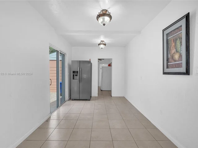 1621 NW 33rd St, Miami FL 33142