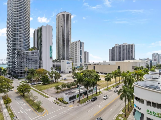 275 NE 18th St # 707, Miami FL 33132