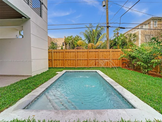 327 SW 16th St # 327, Fort Lauderdale FL 33315