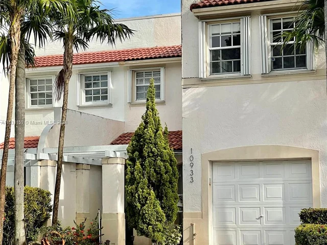 10933 NW 65th St # 10933, Doral FL 33178