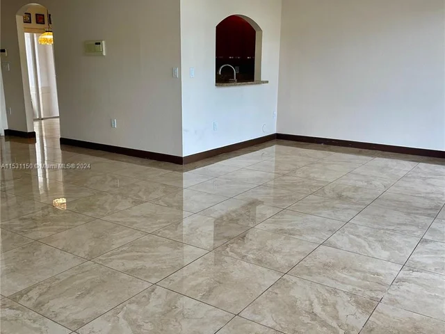 10933 NW 65th St # 10933, Doral FL 33178