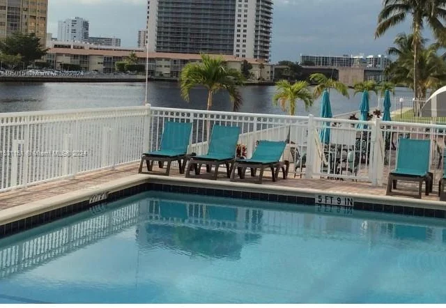 1801 S Ocean Dr # 9, Hallandale Beach FL 33009