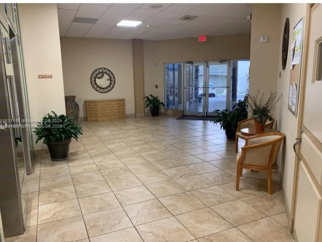 1801 S Ocean Dr # 9, Hallandale Beach FL 33009