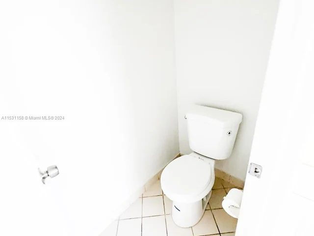 1574 NW 103rd Ter, Coral Springs FL 33071