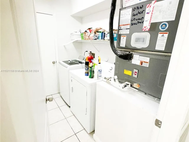 1574 NW 103rd Ter, Coral Springs FL 33071