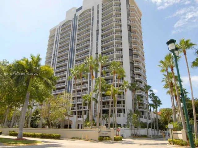 3598 Yacht Club Dr # 4, Aventura FL 33180